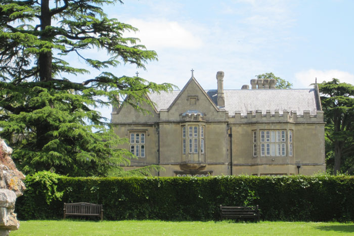 Glastonbury Retreat image