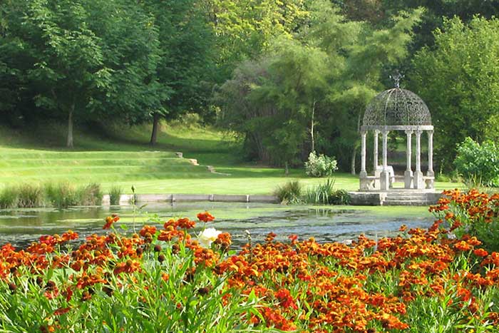 Glastonbury Retreat image